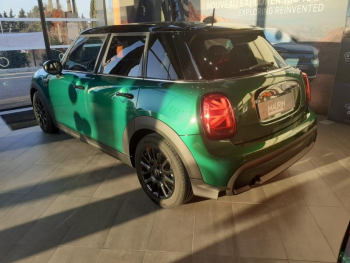 Photo 3 du bon plan MINI Mini 5 Portes Cooper 136ch  Essential BVA7 occasion à 24480 €