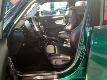 Photo 9 du bon plan MINI Mini 5 Portes Cooper 136ch  Essential BVA7 occasion à 24480 €