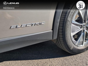 Photo 21 du bon plan LEXUS UX 300e Pack occasion à 17990 €