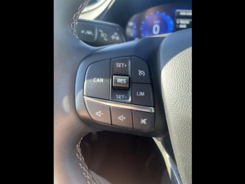 Photo 18 du bon plan FORD Fiesta 1.0 EcoBoost Hybrid 125ch Titanium Vignale Powershift 5p occasion à 18490 €