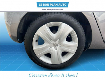 Photo 28 du bon plan RENAULT Clio 0.9 TCe 90ch energy Zen eco² 99g occasion à 9940 €