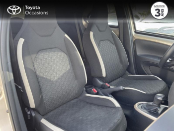 Photo 6 du bon plan TOYOTA Aygo X 1.0 VVT-i 72ch Design S-CVT MY23 occasion à 13990 €