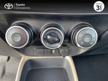 Photo 21 du bon plan TOYOTA Aygo X 1.0 VVT-i 72ch Design S-CVT MY23 occasion à 13990 €
