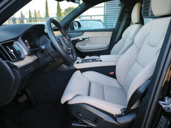 Photo 6 du bon plan VOLVO XC90 T8 AWD 310 + 145ch Ultra Style Dark Geartronic occasion à 93990 €