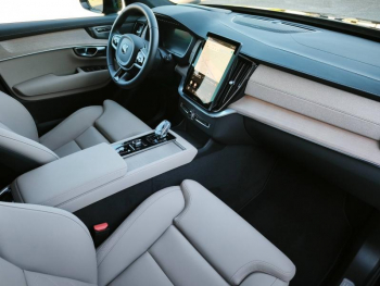 Photo 18 du bon plan VOLVO XC90 T8 AWD 310 + 145ch Ultra Style Dark Geartronic occasion à 93990 €