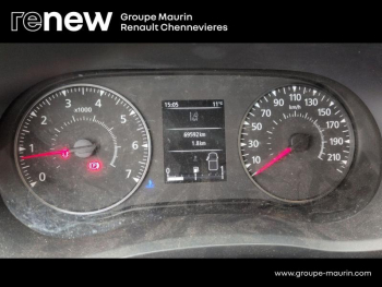 Photo 19 du bon plan RENAULT Master Fg VUL F3500 L3H2 2.3 dCi 135ch Grand Confort E6 occasion à 19999 €