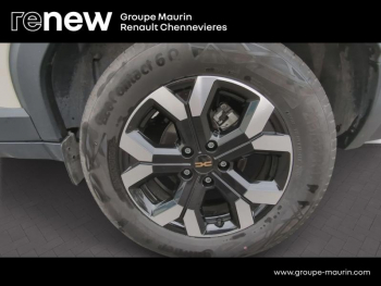 Photo 40 du bon plan DACIA Duster 1.6 hybrid 140ch Extreme occasion à 24499 €