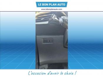 Photo 18 du bon plan DS DS 3 Cabrio PureTech 110ch So Chic S&S occasion à 7490 €