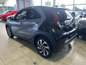 Photo 16 du bon plan TOYOTA Aygo X 1.0 VVT-i 72ch Design S-CVT Pack Zen occasion à 16390 €