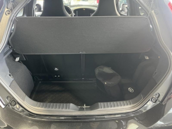 Photo 17 du bon plan TOYOTA Aygo X 1.0 VVT-i 72ch Design S-CVT Pack Zen occasion à 16390 €