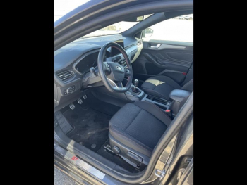 Photo 13 du bon plan FORD Focus 1.0 Flexifuel mHEV 125ch ST-Line Style occasion à 20590 €