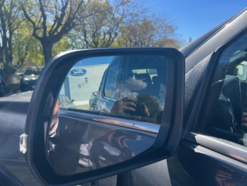 Photo 16 du bon plan FORD Ranger VUL 3.0 EcoBlue V6 240ch Stop&Start Double Cabine Platinum e-4WD BVA10 occasion à 69800 €