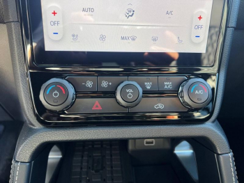 Photo 26 du bon plan FORD Ranger VUL 3.0 EcoBlue V6 240ch Stop&Start Double Cabine Platinum e-4WD BVA10 occasion à 69800 €