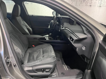 Photo 10 du bon plan LEXUS UX 300e Pack occasion à 17990 €