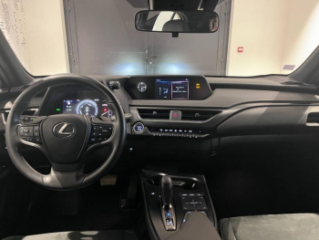 Photo 12 du bon plan LEXUS UX 300e Pack occasion à 17990 €