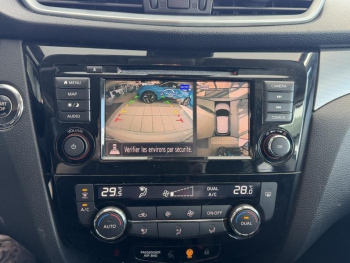 Photo 13 du bon plan NISSAN Qashqai II (J11) Ph2 1.5 dCi 115 N-Connecta DCT 20 occasion à 15490 €
