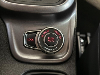 Photo 19 du bon plan SUZUKI Vitara 1.5 Dualjet Hybrid 115ch Privilège Auto Allgrip occasion à 26900 €