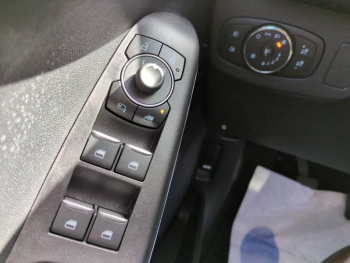 Photo 13 du bon plan FORD Puma 1.0 Flexifuel 125ch S&S mHEV Titanium occasion à 18490 €