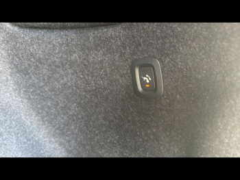 Photo 9 du bon plan VOLVO XC40 B4 197ch Ultimate DCT 7 occasion à 35990 €