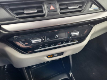 Photo 17 du bon plan SUZUKI Swift 1.2 Hybrid 83ch Pack AllGrip occasion à 18290 €