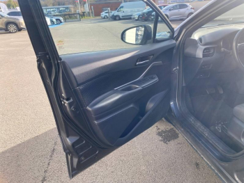 Photo 8 du bon plan TOYOTA C-HR 122h Dynamic Business 2WD E-CVT occasion à 17890 €