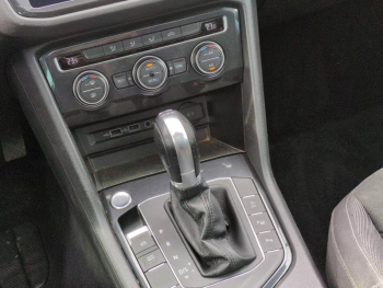 Photo 19 du bon plan VOLKSWAGEN Tiguan 2.0 TDI 150ch Carat DSG7 occasion à 18900 €