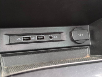 Photo 20 du bon plan VOLKSWAGEN Tiguan 2.0 TDI 150ch Carat DSG7 occasion à 18900 €