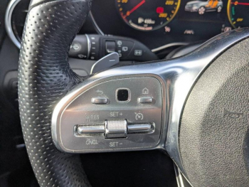 Photo 13 du bon plan MERCEDES-BENZ GLC 300 de 194+122ch AMG Line 4Matic 9G-Tronic occasion à 39900 €