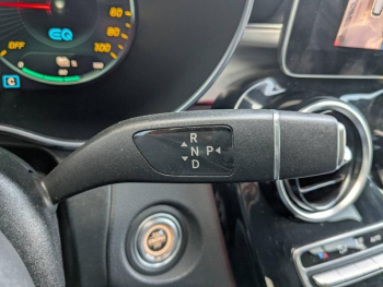 Photo 15 du bon plan MERCEDES-BENZ GLC 300 de 194+122ch AMG Line 4Matic 9G-Tronic occasion à 39900 €