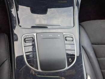 Photo 18 du bon plan MERCEDES-BENZ GLC 300 de 194+122ch AMG Line 4Matic 9G-Tronic occasion à 39900 €