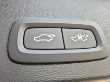 Photo 14 du bon plan VOLVO XC40 T4 Recharge 129 + 82ch Inscription Business DCT 7 occasion à 24900 €