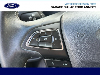 Photo 11 du bon plan FORD Kuga 1.5 TDCi 120ch Stop&Start Titanium 4x2 occasion à 14990 €