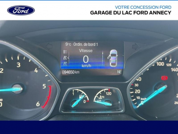 Photo 15 du bon plan FORD Kuga 1.5 TDCi 120ch Stop&Start Titanium 4x2 occasion à 14990 €