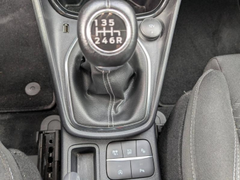 Photo 22 du bon plan FORD Puma 1.0 Flexifuel 125ch S&S mHEV Titanium occasion à 19900 €