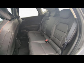 Photo 12 du bon plan RENAULT Captur 1.6 E-Tech hybride Initiale Paris -21 occasion à 19790 €