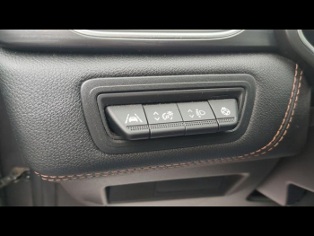 Photo 20 du bon plan RENAULT Captur 1.6 E-Tech hybride Initiale Paris -21 occasion à 19790 €