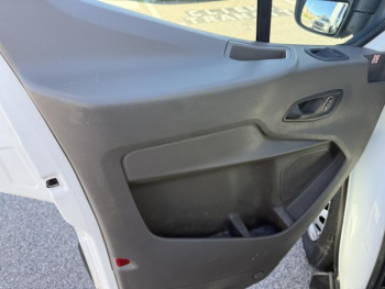 Photo 10 du bon plan FORD Transit CCb VUL Benne + coffre Pro RJ 350 L3 2.0 EcoBlue 130ch Diesel S&S Trend Business occasion à 21990 €