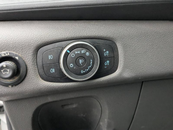Photo 11 du bon plan FORD Transit CCb VUL Benne + coffre Pro RJ 350 L3 2.0 EcoBlue 130ch Diesel S&S Trend Business occasion à 21990 €