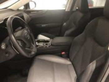 Photo 16 du bon plan LEXUS NX 450h+ Luxe 4WD Pack Design occasion à 48790 €