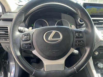 Photo 13 du bon plan LEXUS NX 300h 4WD Luxe Toit Ouvrant occasion à 20990 €