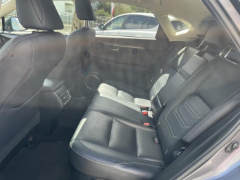 Photo 14 du bon plan LEXUS NX 300h 4WD Luxe Toit Ouvrant occasion à 20990 €