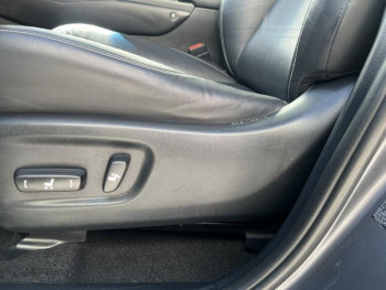 Photo 16 du bon plan LEXUS NX 300h 4WD Luxe Toit Ouvrant occasion à 20990 €