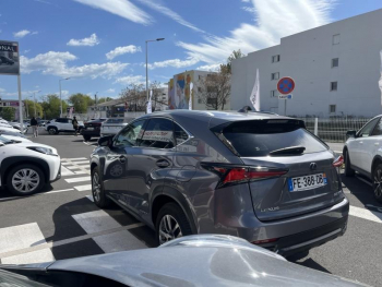 Photo 24 du bon plan LEXUS NX 300h 4WD Luxe Toit Ouvrant occasion à 20990 €