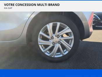 Photo 13 du bon plan SUZUKI Swift 1.2 Dualjet Hybrid 83ch Privilège Auto occasion à 16490 €