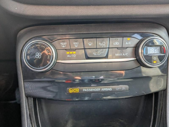 Photo 19 du bon plan FORD Puma 1.0 EcoBoost 125ch mHEV Titanium occasion à 15386 €