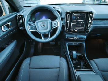Photo 4 du bon plan VOLVO XC40 Recharge 231ch Start EDT occasion à 28990 €