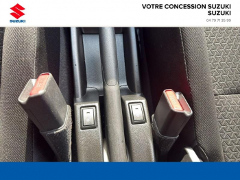 Photo 14 du bon plan SUZUKI Swift 1.2 Hybrid 83ch Privilège occasion à 16990 €