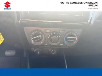 Photo 16 du bon plan SUZUKI Swift 1.2 Hybrid 83ch Privilège occasion à 16990 €