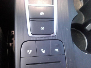 Photo 18 du bon plan FORD Kuga 2.5 Duratec 190ch FHEV Titanium BVA occasion à 22900 €