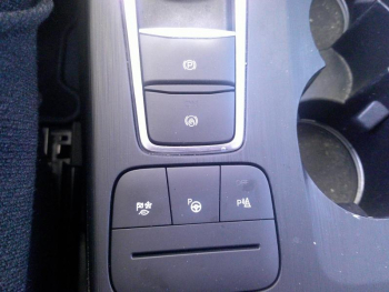 Photo 24 du bon plan FORD Kuga 2.5 Duratec 190ch FHEV Titanium BVA occasion à 22900 €